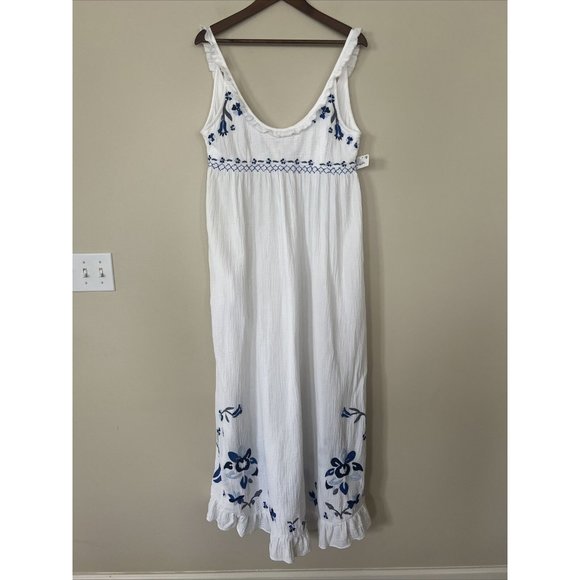 Free People White and Blue Floral Maxi Dress - Picture 7 of 14